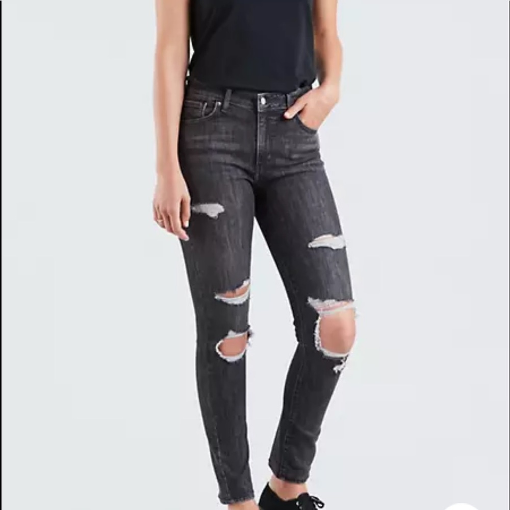 Levi’s 721 High Rise Skinny Jeans
